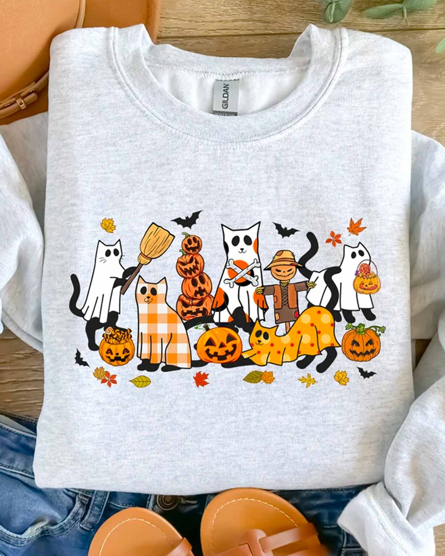 Ghost Cat Halloween - Sweatshirt. Tshirt. Hoodie