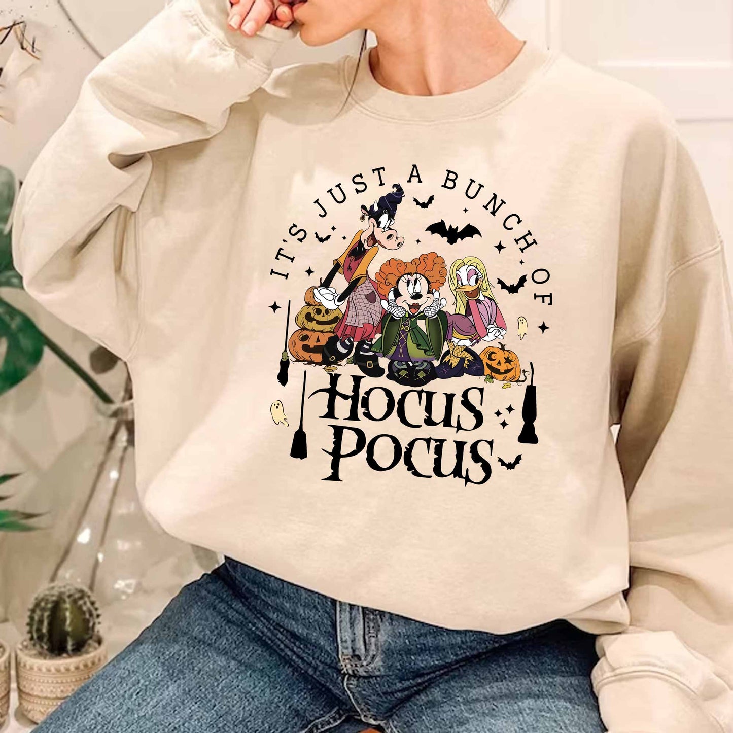 It-s Jusst A Bunch Of Hocus Pocus - Sweatshirt. Tshirt. Hoodie